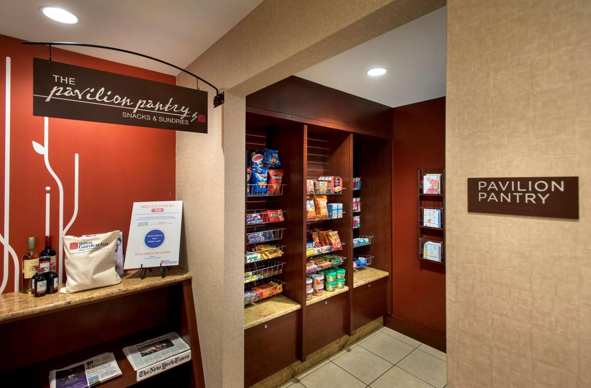 Hilton Garden Inn Albany Medical Center Zewnętrze zdjęcie